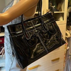 NWOT. TOD’S Patent leather tote